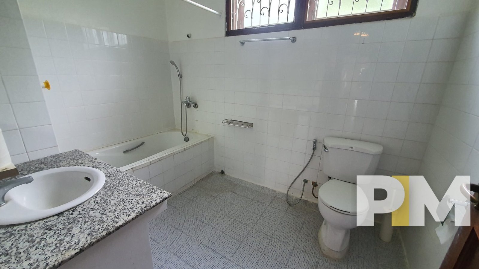 bathroom with tub - properties in Yangon