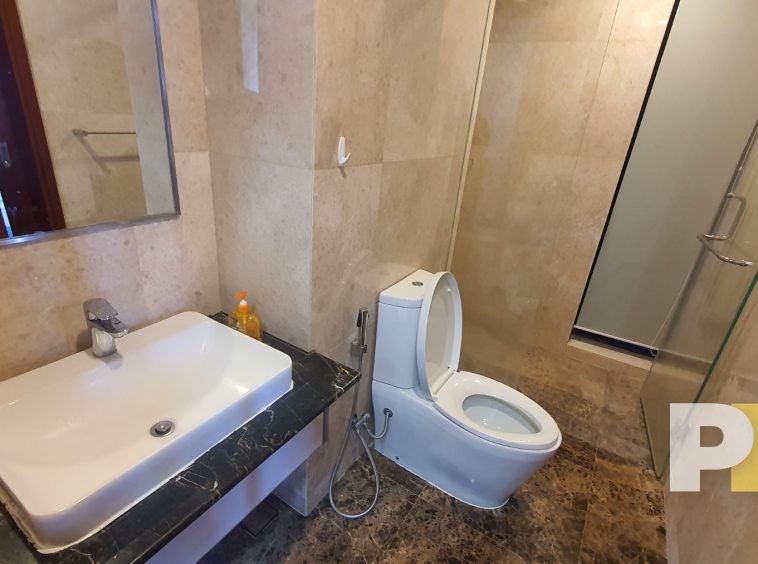 bathroom with wash sink - Rent in Yangon
