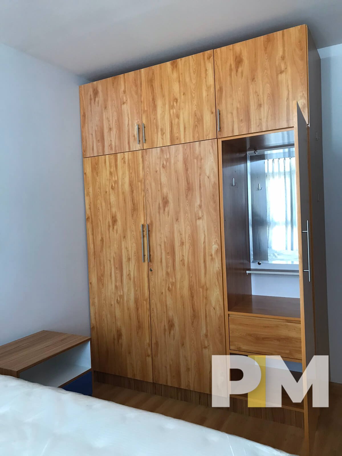 bedroom with closet - Condo for rent in Hlaing