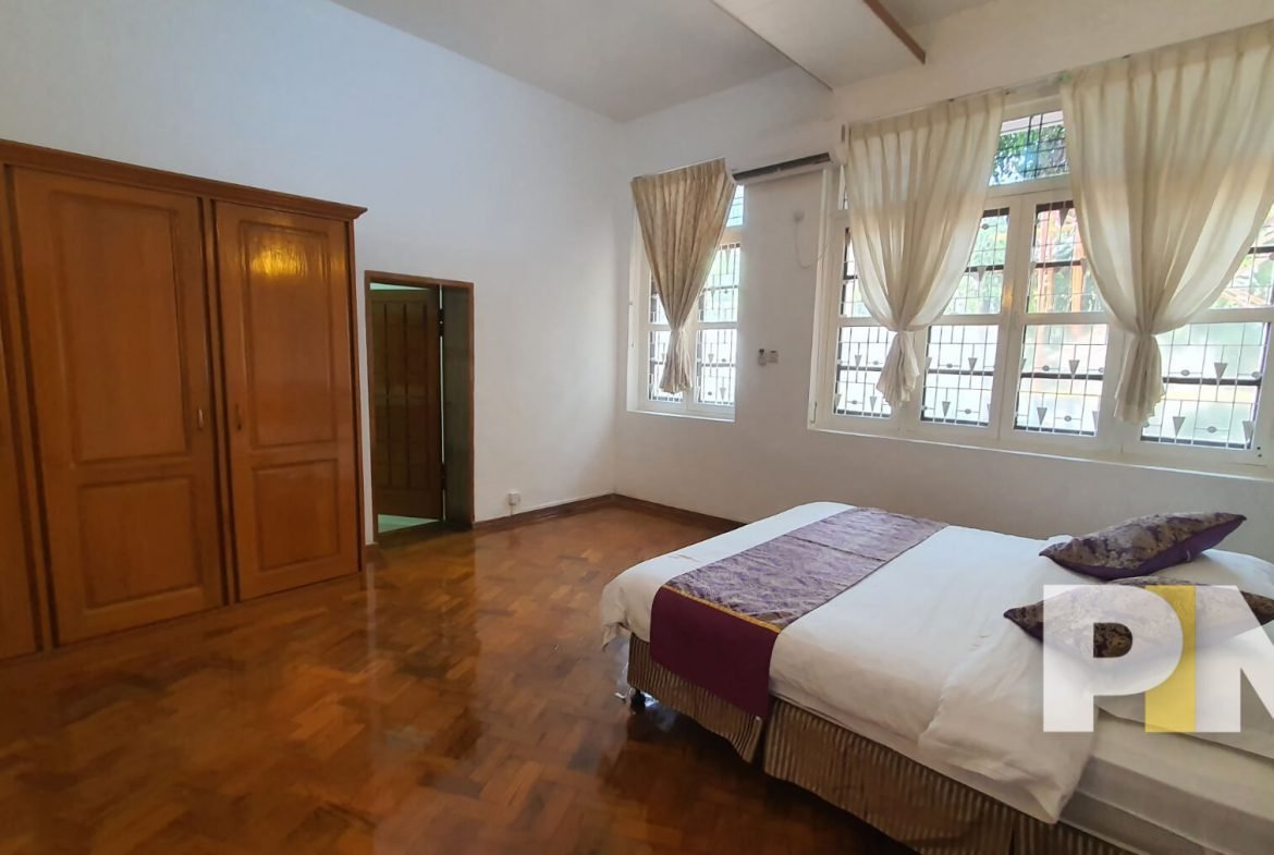 bedroom with closet - Rent in Yangon