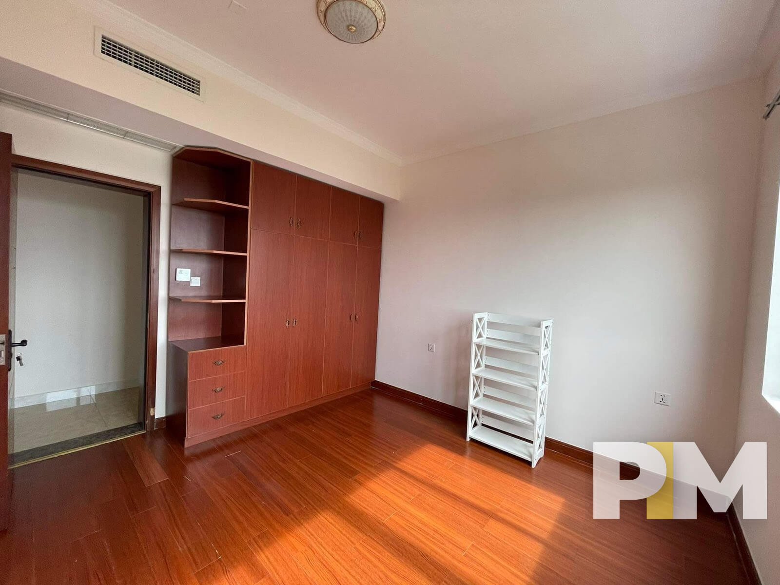 bedroom with closet - properties in Yangon