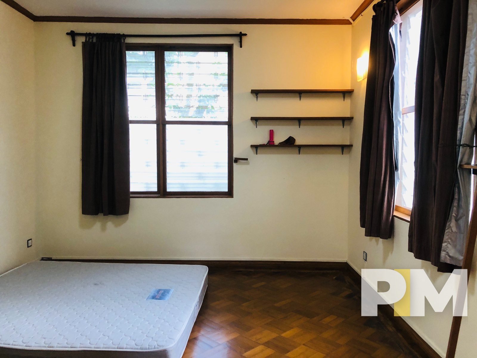 bedroom with mattress - House for rent in Golden Valley