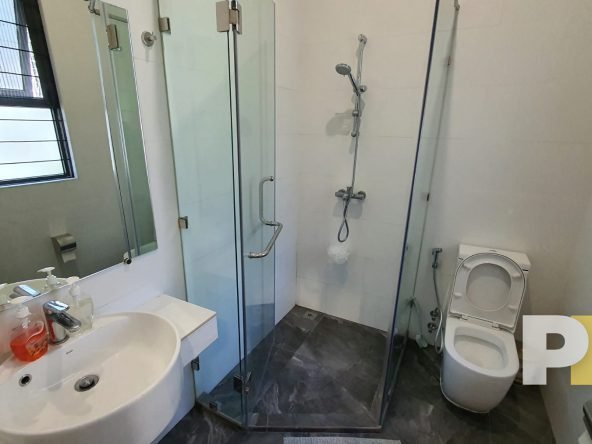 bedroom with tub - Yangon Property