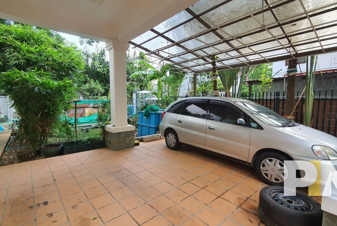 car parking space - Rent in Yangon