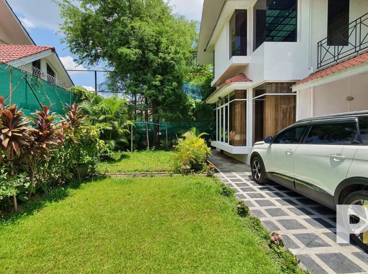 courtyard with car park - Myanmar Property
