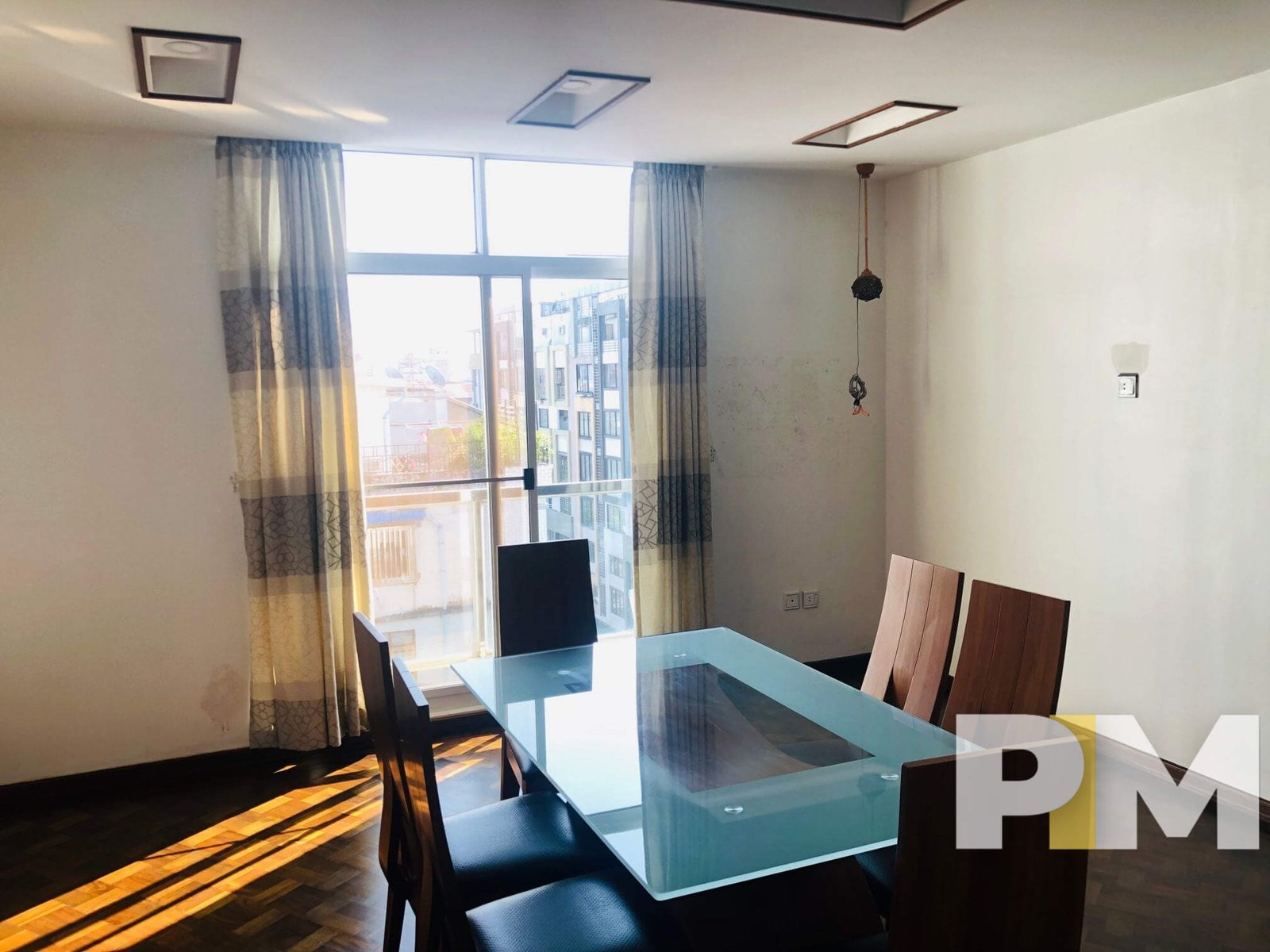 dining room with table and chairs - Condo for rent in Yawmingyi