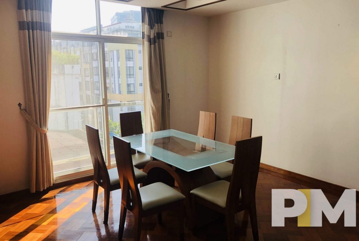 dining room with table and chairs - Condo for rent in Yawmingyi