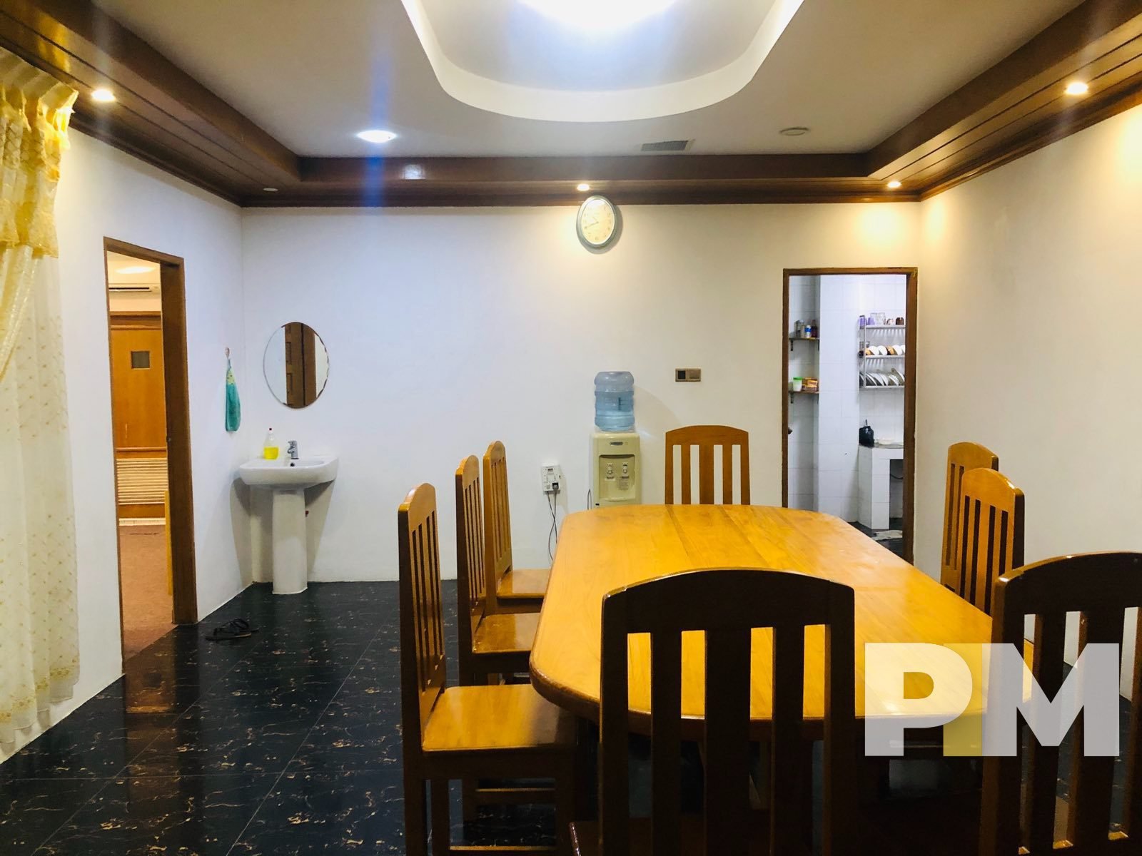 dining room with table and chairs - House for rent in Golden Valley