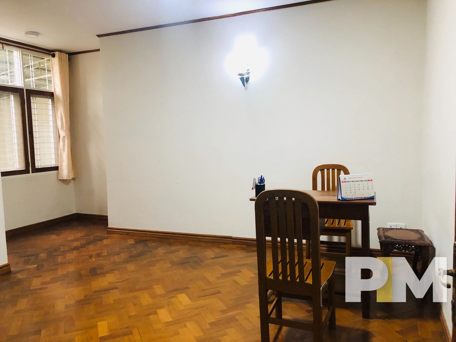 dining room with table and chairs - properties in Yangon