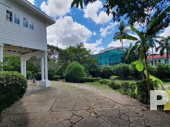 driveway - Myanmar Real Estate