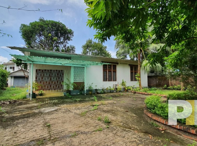 driveway with car park - Yangon Property