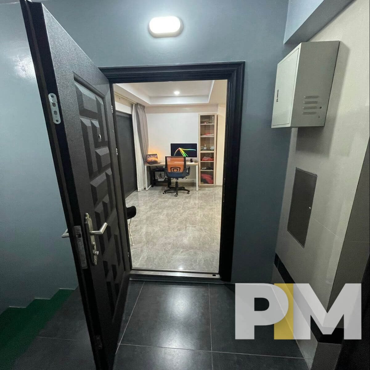 entrance door - Penthouse for rent in South Okkalapa