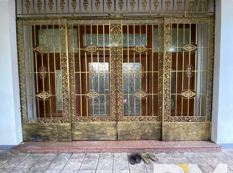 entrance door - Rent in Myanmar