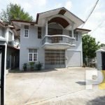 entrance gate with car park - House for rent in Mayangone