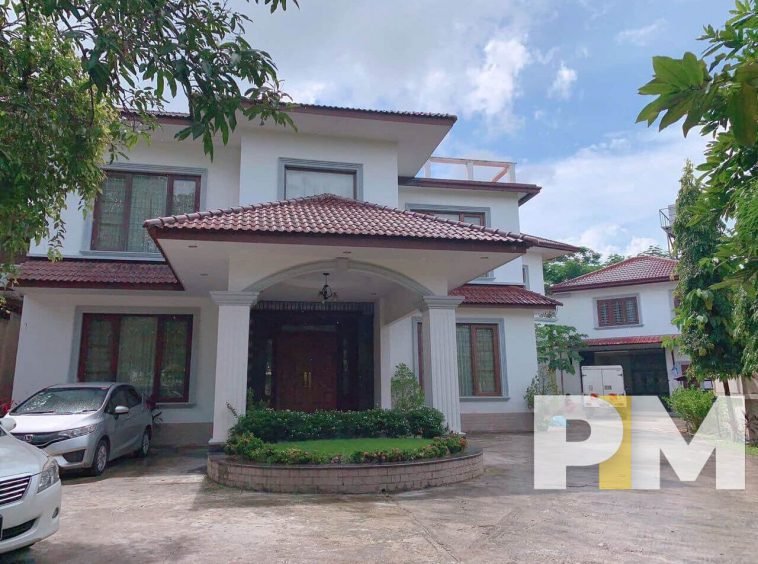 front view of the house - House for rent in Mayangone