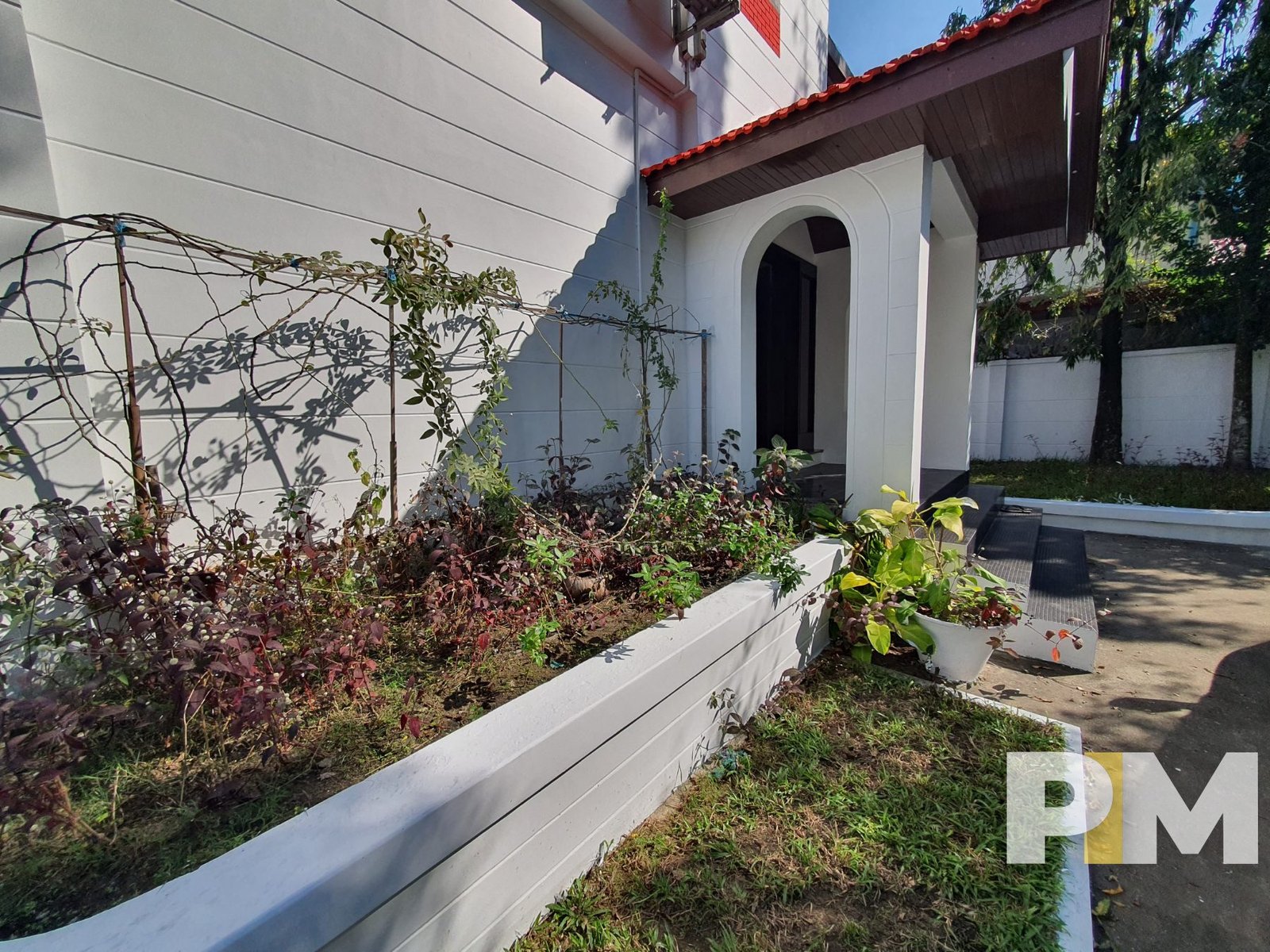 frontyard - Home Rental Yangon