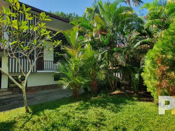 garden - house for rent in Kamayut
