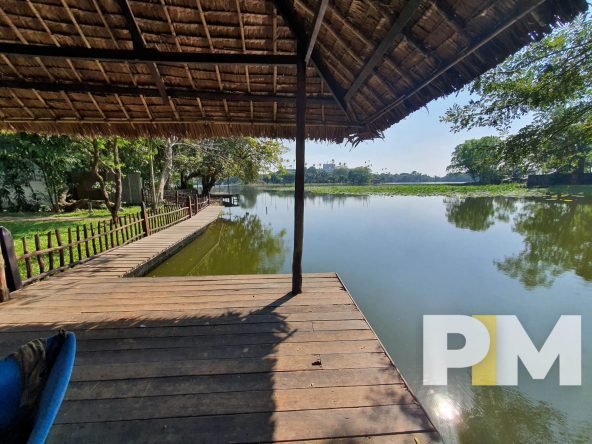 garden with lake view - House for rent in Mayangone