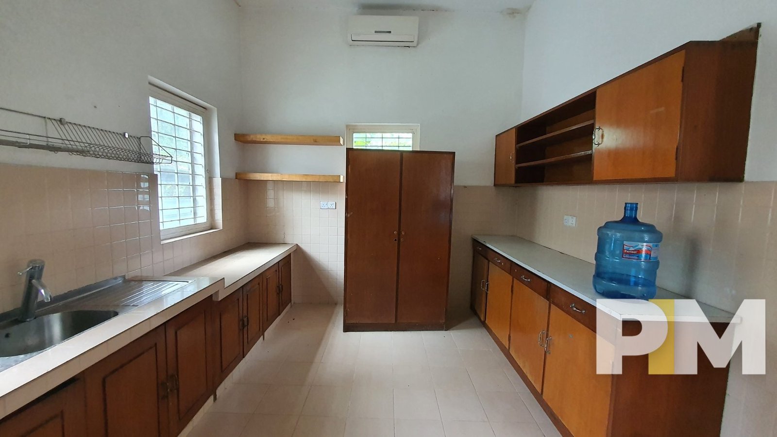 kitchen with cabients - Yangon Real Estate