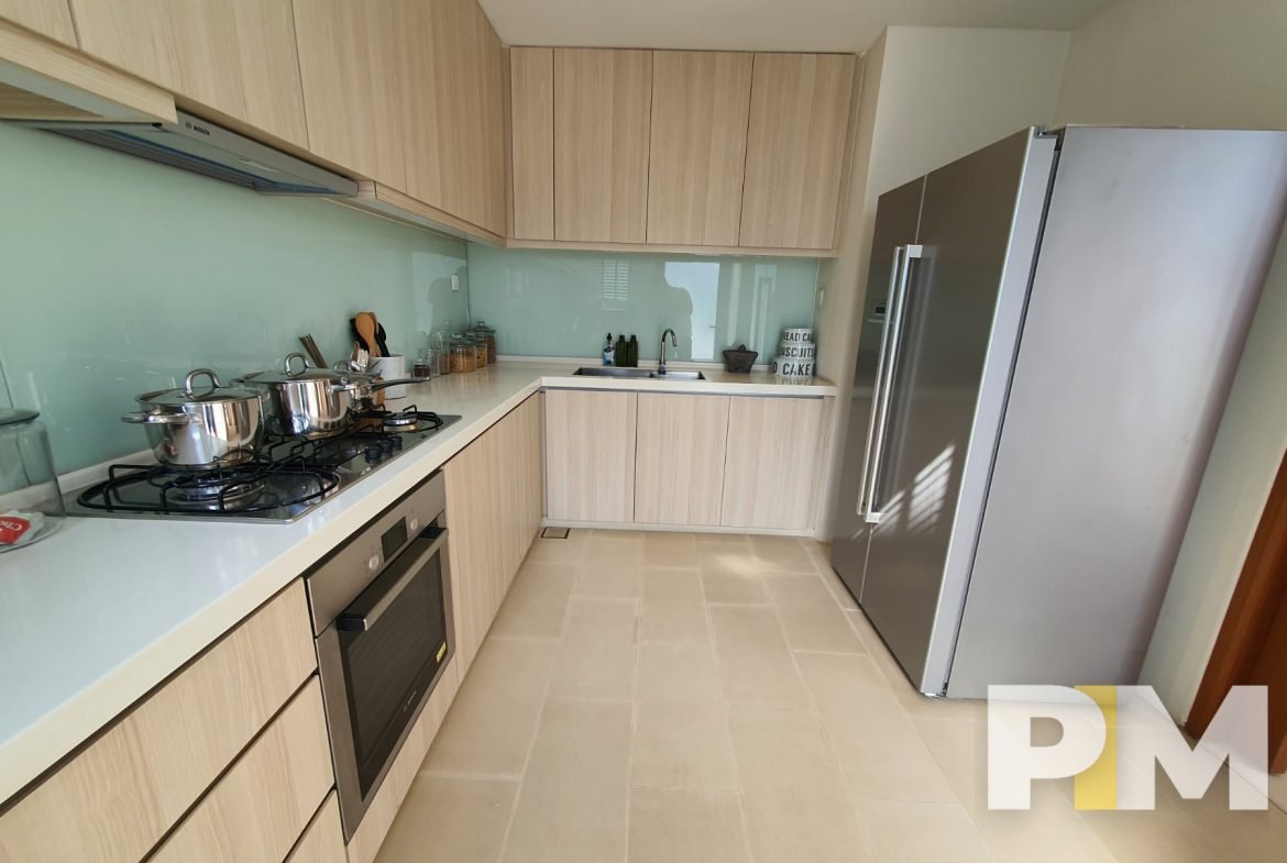 kitchen with fridge - Rent in Yangon