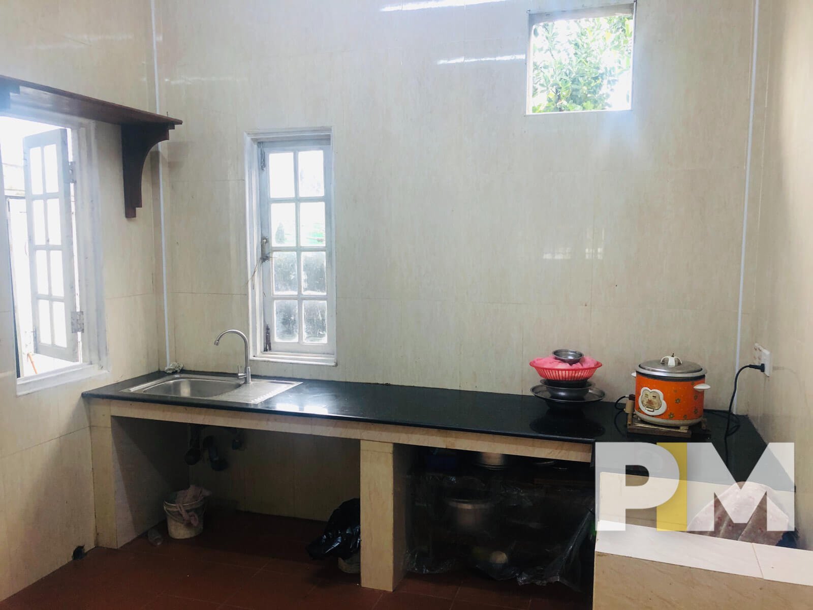 kitchen with sink - Yangon Property