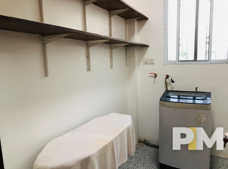 laundry room with washing machine - Rent in Yangon