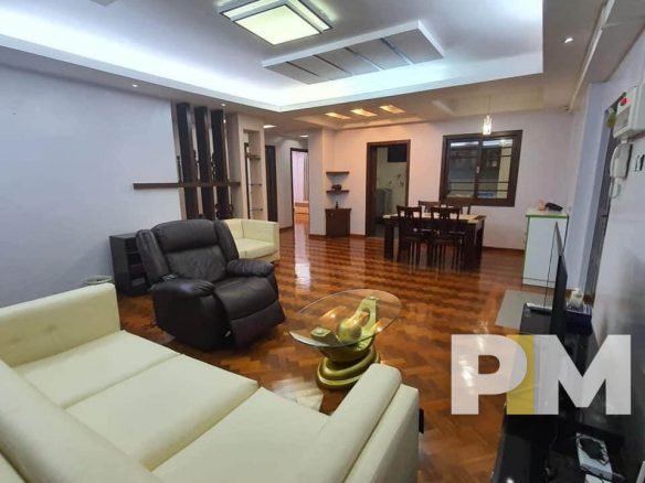 living room with sofa - Condo for rent in Yawmingyi