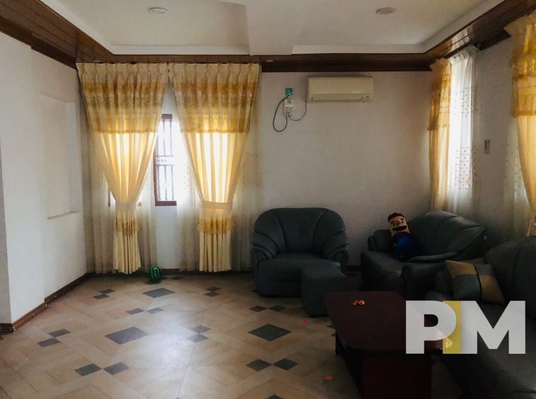 living room with sofa - house for rent in Golden Valley