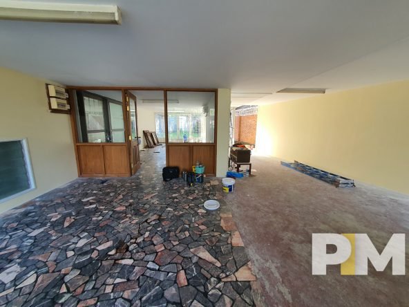 open space - house for rent in Kamayut