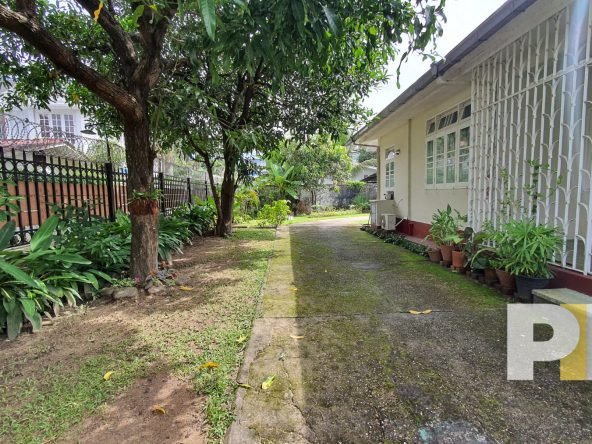 outdoor space - Myanmar House for rent