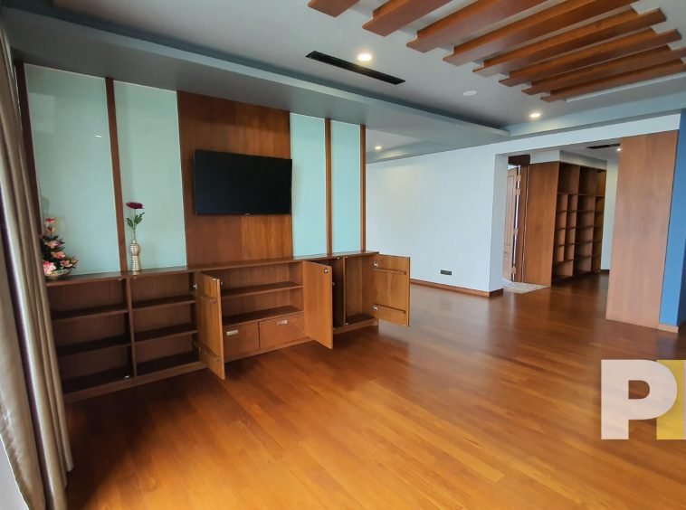 room with TV - Yangon Real Estate