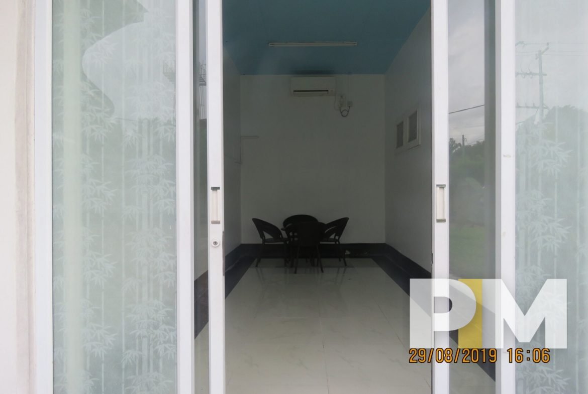 room with air conditioenr - Myanmar House for rent