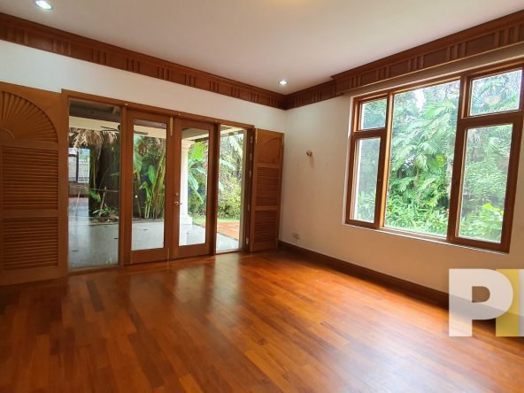 room with air conditioner - Myanmar House for rent
