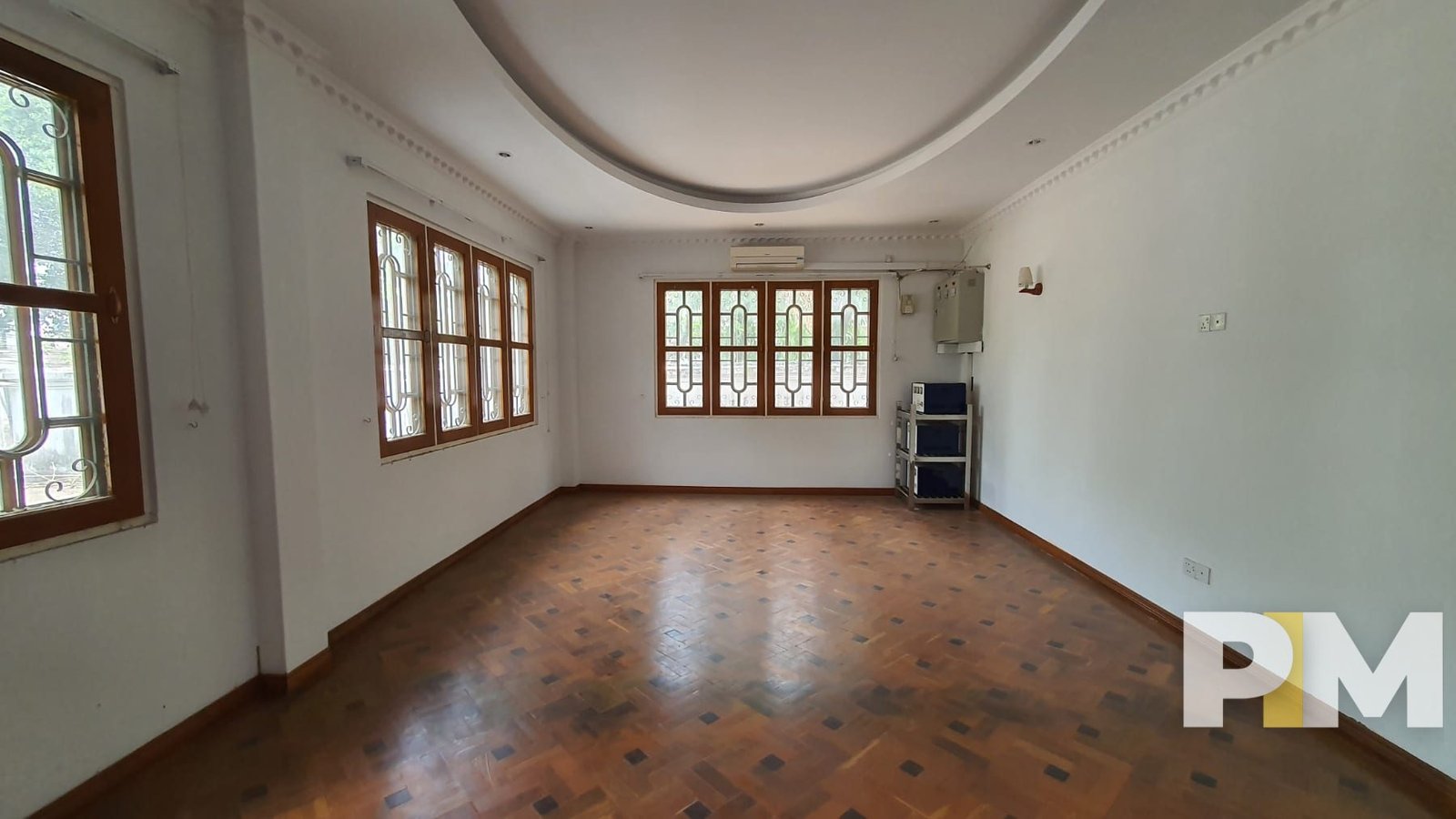 room with air conditioner - Real Estate in Yangon