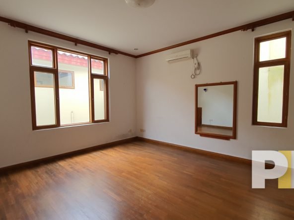 room with air conditioner - properties in Yangon