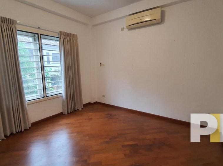 room with air conditioner - properties in Yangon