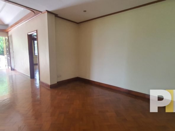room with balcony - Home Rental Yangon