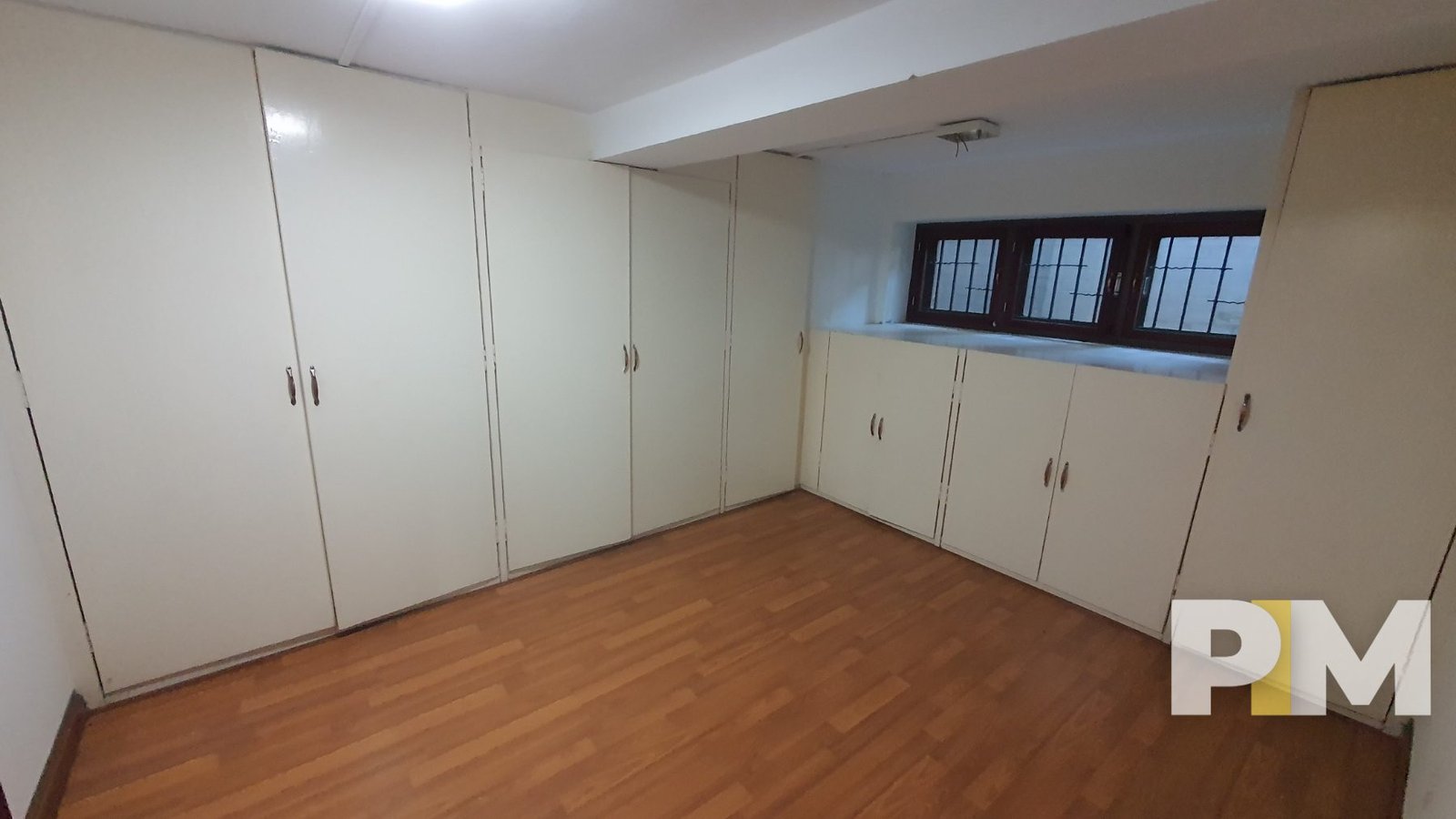 room with cabinets - Myanmar Property