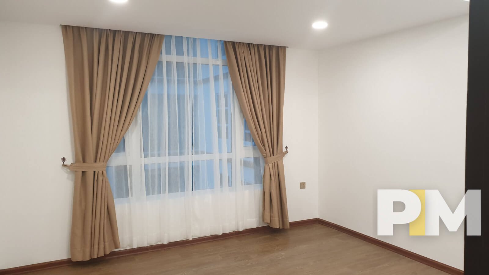 room with curtains - Yangon Real Estate