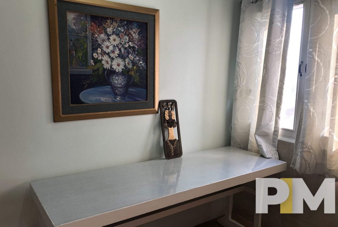 room with desk - Yangon Property
