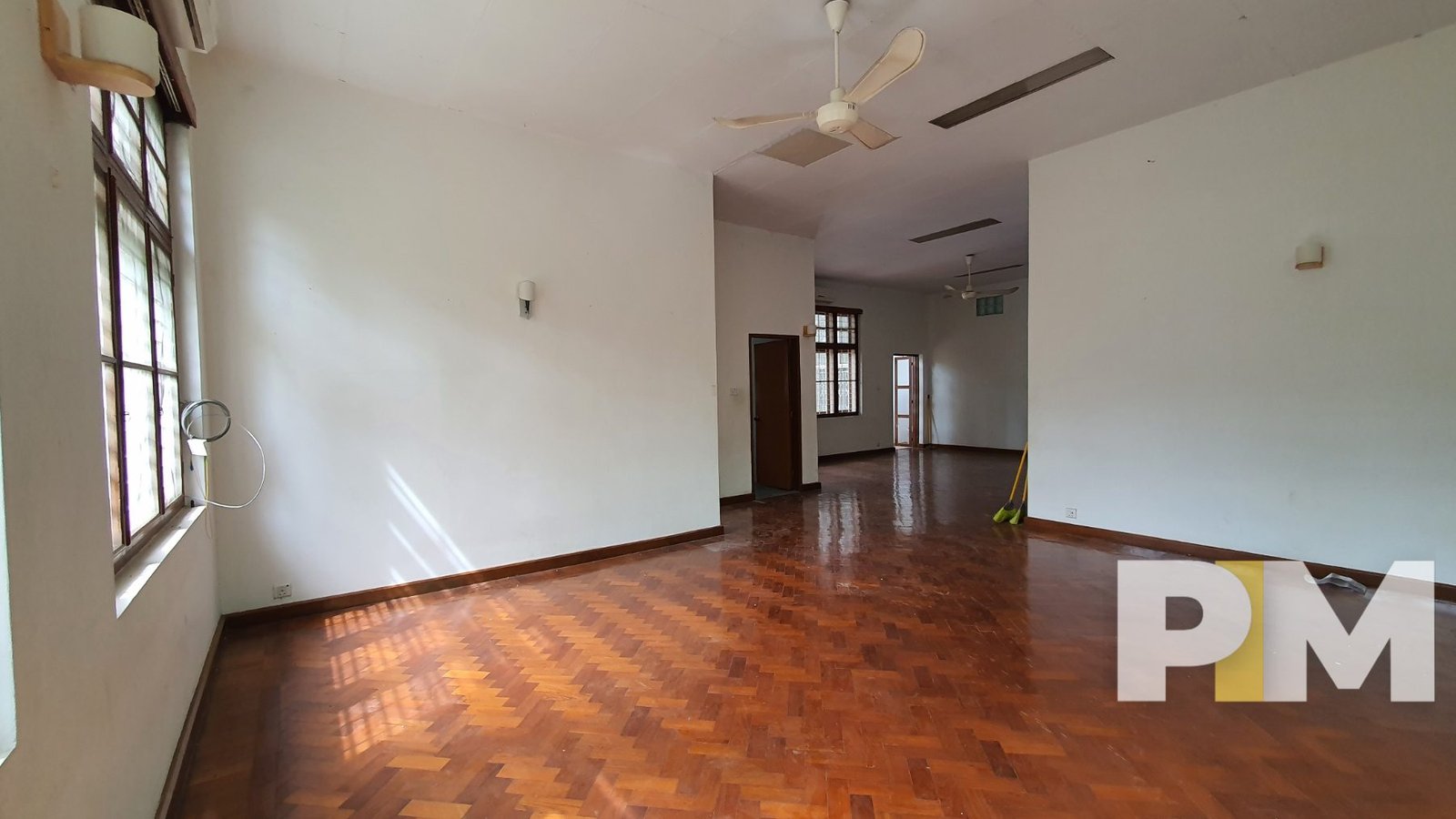 room with hanging fan - Myanmar Property