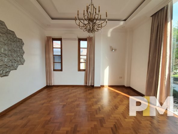 room with hanging light - House for rent in Golden Valley