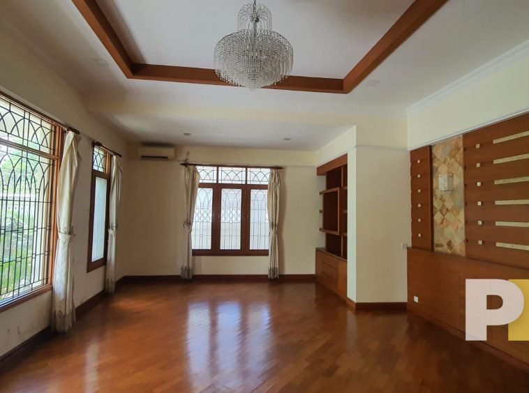 room with hanging light - Real Estate in Yangon