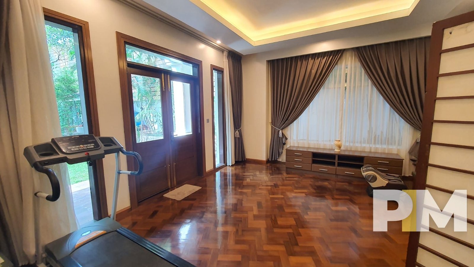 room with walking machine - Yangon Property