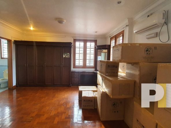 room with wardrobe - Home Rental Yangon