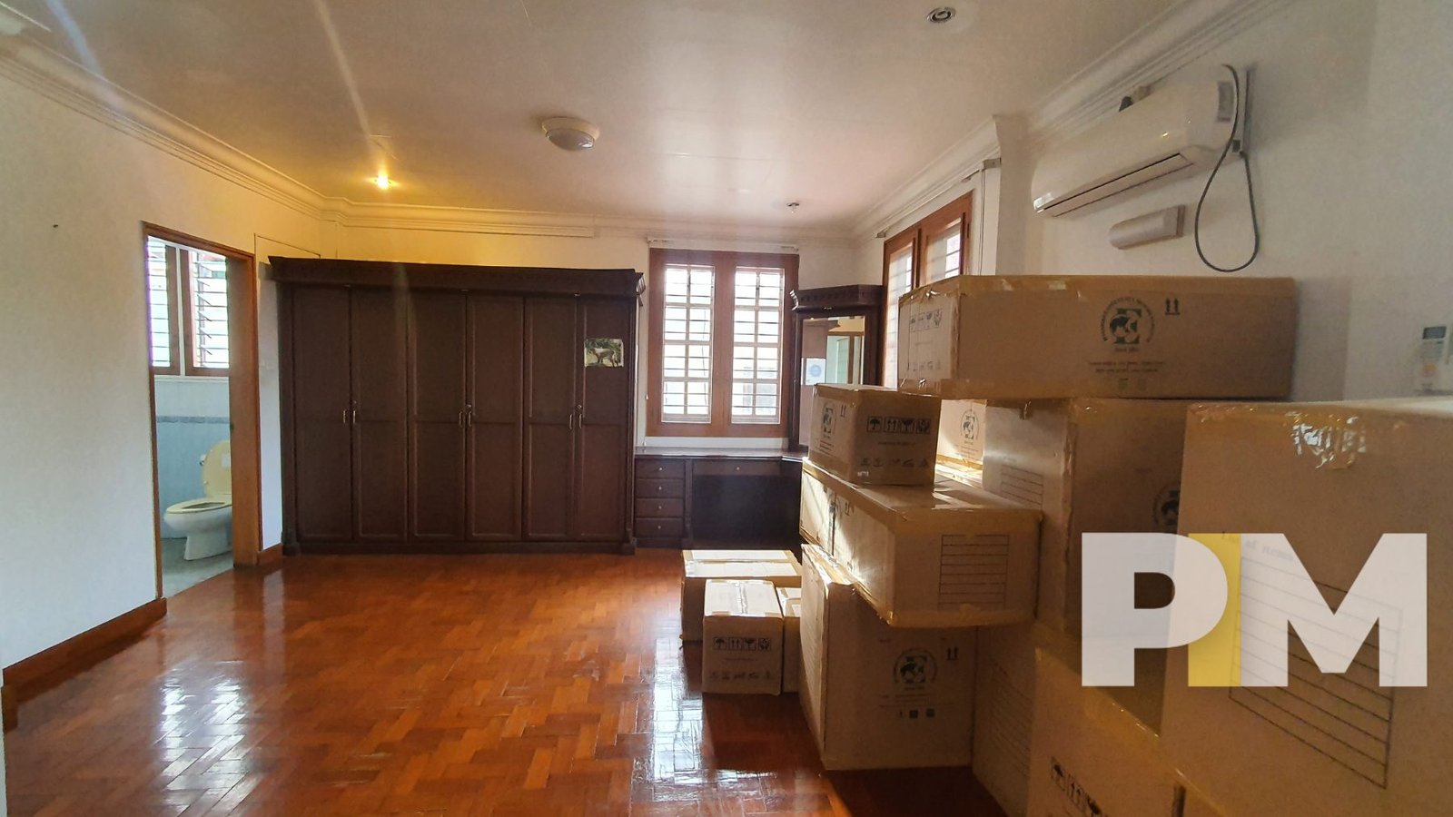 room with wardrobe - Home Rental Yangon