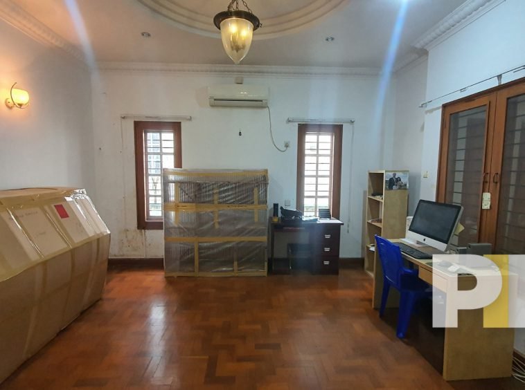 room with working desk - Yangon Property