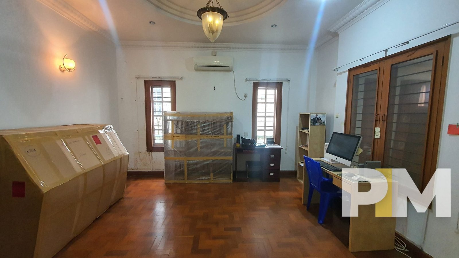 room with working desk - Yangon Property