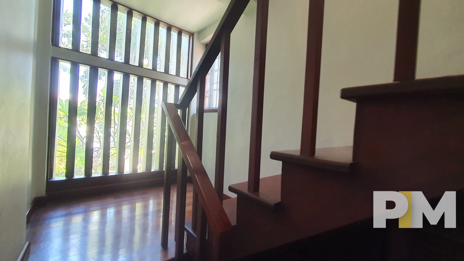 staircase - house for rent in Kamayut