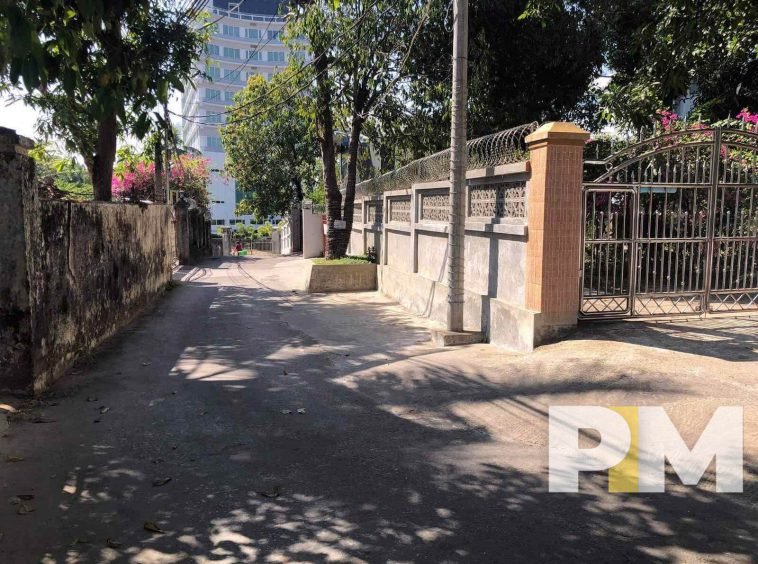 street in front of the house - House for rent in Mayangone